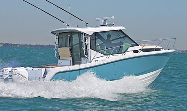 BOSTON WHALER CONQUEST PILOTHOUSE 325