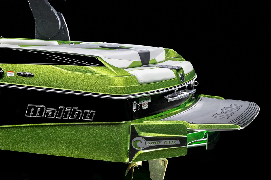 22VLX_studio-transom-surfgate_lowres(1)