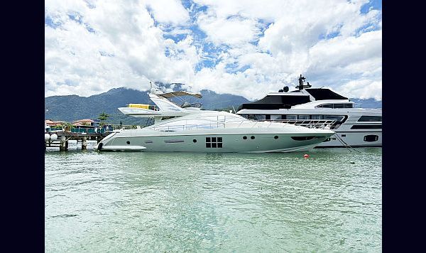 Azimut 72 S 2012 www.mareconsult.com (1)