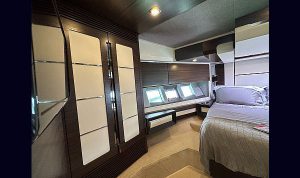 Azimut 72 S 2012 www.mareconsult.com (101)