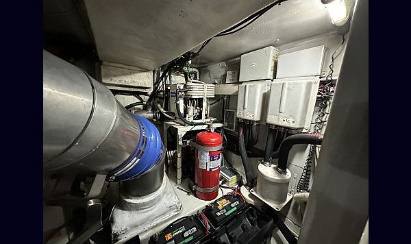 Azimut 72 S 2012 www.mareconsult.com (113)