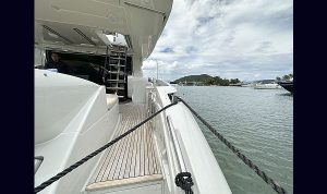 Azimut 72 S 2012 www.mareconsult.com (12)