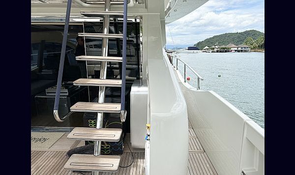 Azimut 72 S 2012 www.mareconsult.com (14)