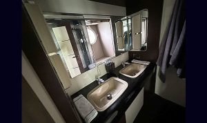 Azimut 72 S 2012 www.mareconsult.com (78)