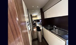 Azimut 72 S 2012 www.mareconsult.com (83)