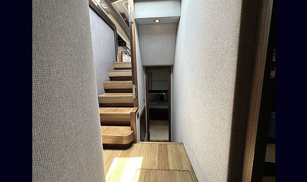 Azimut 72 S 2012 www.mareconsult.com (96)