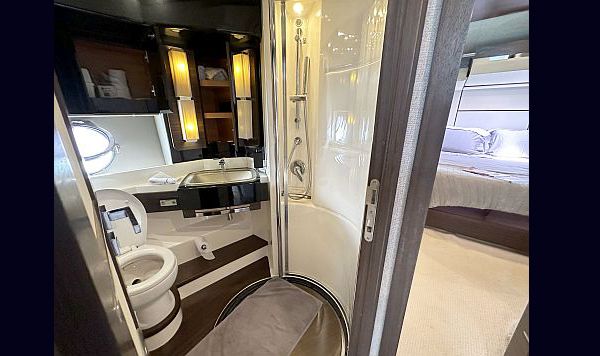 Azimut 72 S 2012 www.mareconsult.com (98)