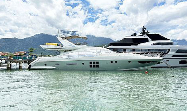 AZIMUT 72 S 2012