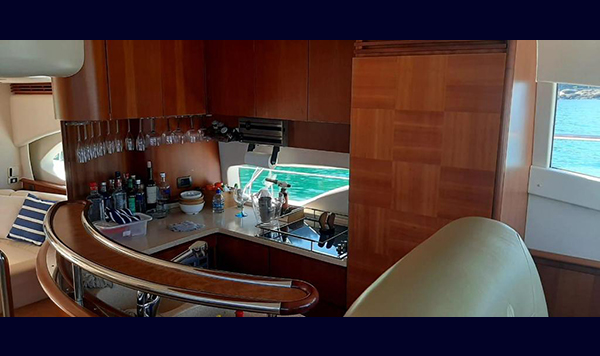 Azimut 72S 2012 (16) www.mareconsult.com.br