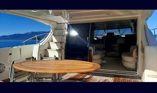 Azimut 72S 2012 (7) www.mareconsult.com.br