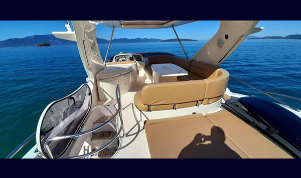 Azimut 72S 2012 (8) www.mareconsult.com.br