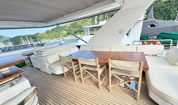 Azimut 95 2010 www.mareconsult.com.br (37)