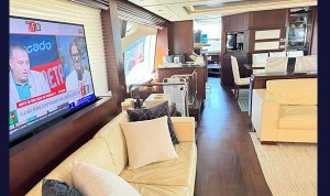 Azimut 95 2010 www.mareconsult.com.br (55)