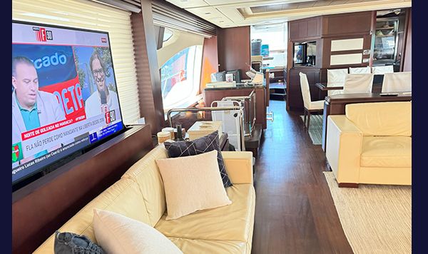 Azimut 95 2010 www.mareconsult.com.br (55)