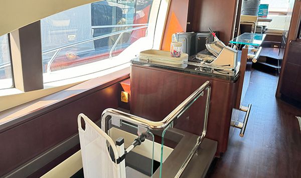 Azimut 95 2010 www.mareconsult.com.br (57)