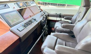 Azimut 95 2010 www.mareconsult.com.br (70)