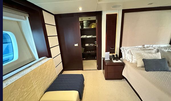 Azimut 95 2010 www.mareconsult.com.br (79)