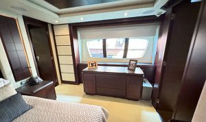 Azimut 95 2010 www.mareconsult.com.br (80)