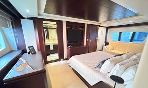 Azimut 95 2010 www.mareconsult.com.br (88)