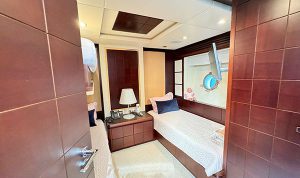 Azimut 95 2010 www.mareconsult.com.br (90)