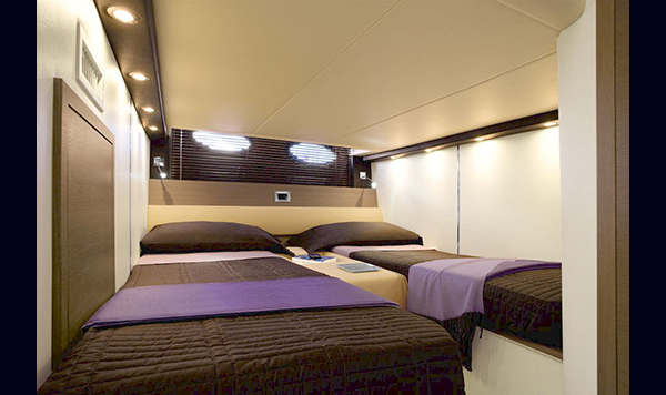 Azimut Atlantis 40 2015 para charter www.mareconsult.com.br (9)