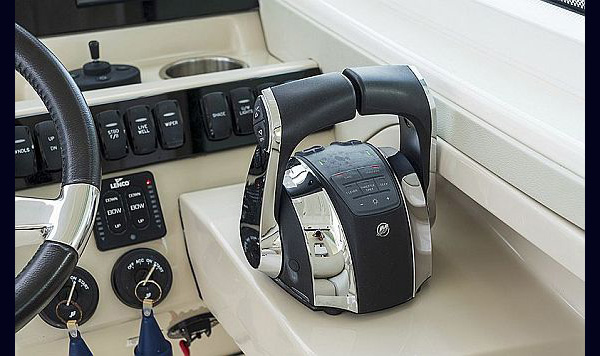 Bosoton Whaler 280 Vantage www.mareconsult.com.br (10)