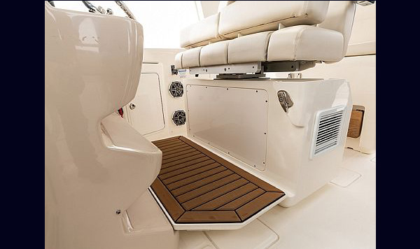 Bosoton Whaler 280 Vantage www.mareconsult.com.br (18)