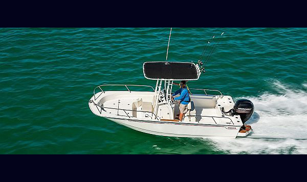 Boston Whaler 190 Montauk www.mareconsult.com.br (4)