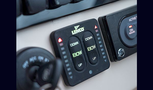 Boston Whaler 240 Vantagem www.mareconsult.com.br (16)