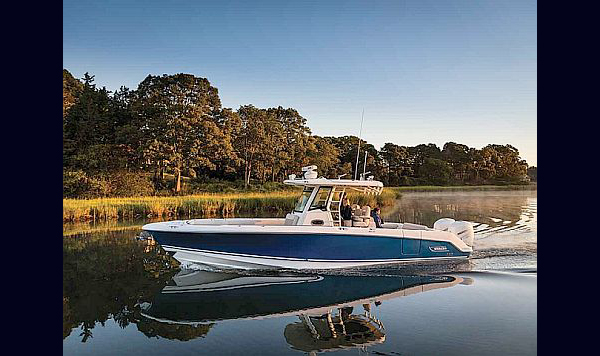 Boston Whaler 330 Outrage www.mareonsult.com.br (1)