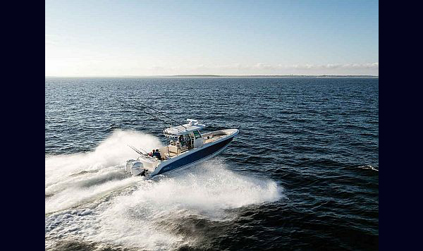 Boston Whaler 330 Outrage www.mareonsult.com.br (3)