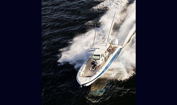 Boston Whaler 330 Outrage www.mareonsult.com.br (3)e