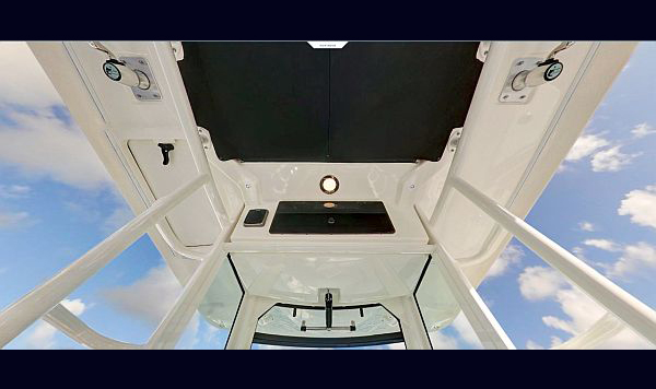 Boston Whaler 330 Outrage www.mareonsult.com.br (7)