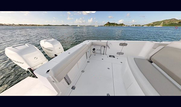 Boston Whaler 330 Outrage www.mareonsult.com.br (9)