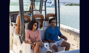 Boston Whaler 360 Outrage www.mareconsult.com.br 4 (10)