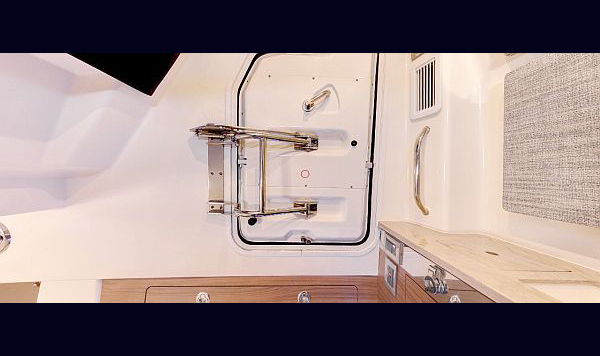 Boston Whaler 360 Outrage www.mareconsult.com.br 5 (2)