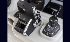 Boston Whaler 360 Outrage www.mareconsult.com.br (6)