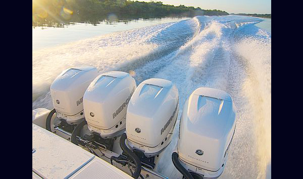 Boston Whaler 380 Outrage www.mareconsult.com.br (10)