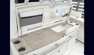 Boston Whaler 380 Outrage www.mareconsult.com.br (19)