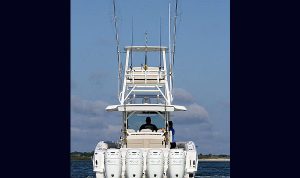 Boston Whaler 380 Outrage www.mareconsult.com.br (6)
