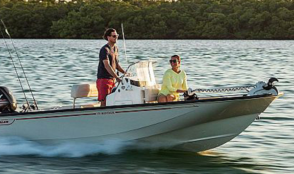 BOSTON WHALER MONTAUK 170