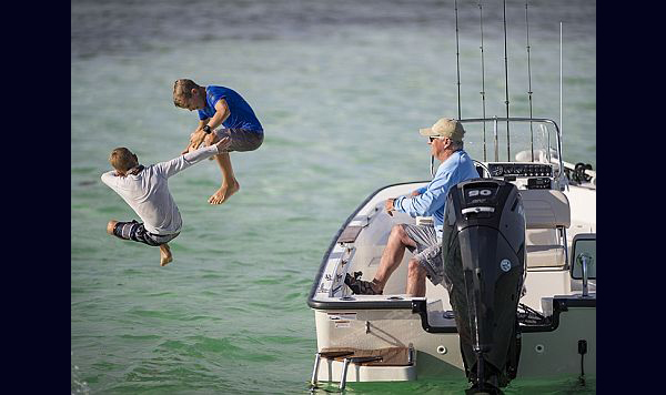 Boston Whaler Montauk 170 www.marecoonsult.com.br (15)