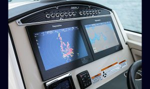 Boston Whaler Vantage 30 www.mareconsult.com.br (10)