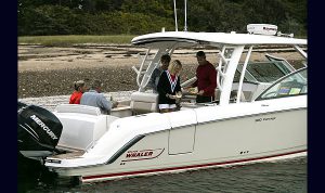Boston Whaler Vantage 30 www.mareconsult.com.br (5)