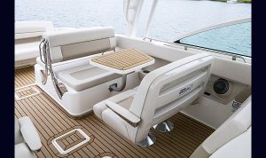 Boston Whaler Vantage 30 www.mareconsult.com.br (7)