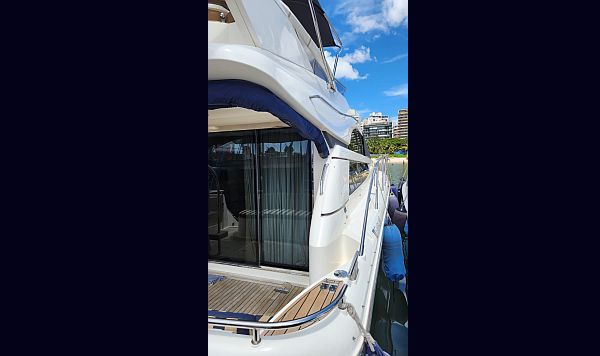 Fairline Phantom 40 2010 www.mareconsult.com (14)