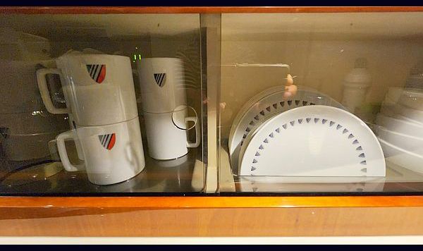 Fairline Phantom 40 2010 www.mareconsult.com (18)