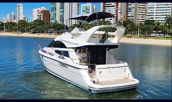 Fairline Phantom 40 2010 www.mareconsult.com (5)