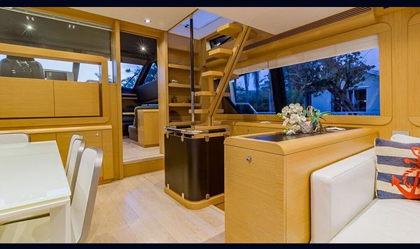 Ferretti 830 2013 www.mareconsult.com.br (32)