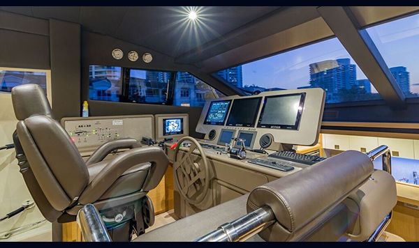 Ferretti 830 2013 www.mareconsult.com.br (34)